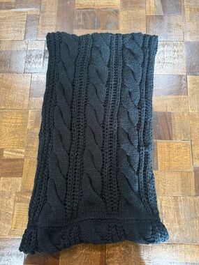 Altar’d Black Cable Knit Scarf